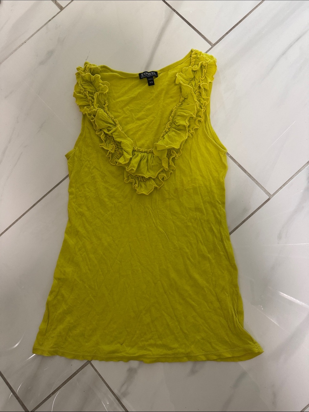Express Dreamweight Cotton Ruffled V-Neck Camisole in Bright Lime/Neon Yellow🍋‍🟩
